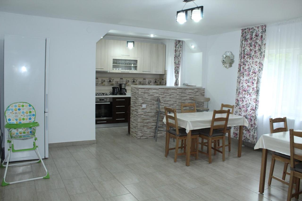 Milea'S Guesthouse Bran  Esterno foto