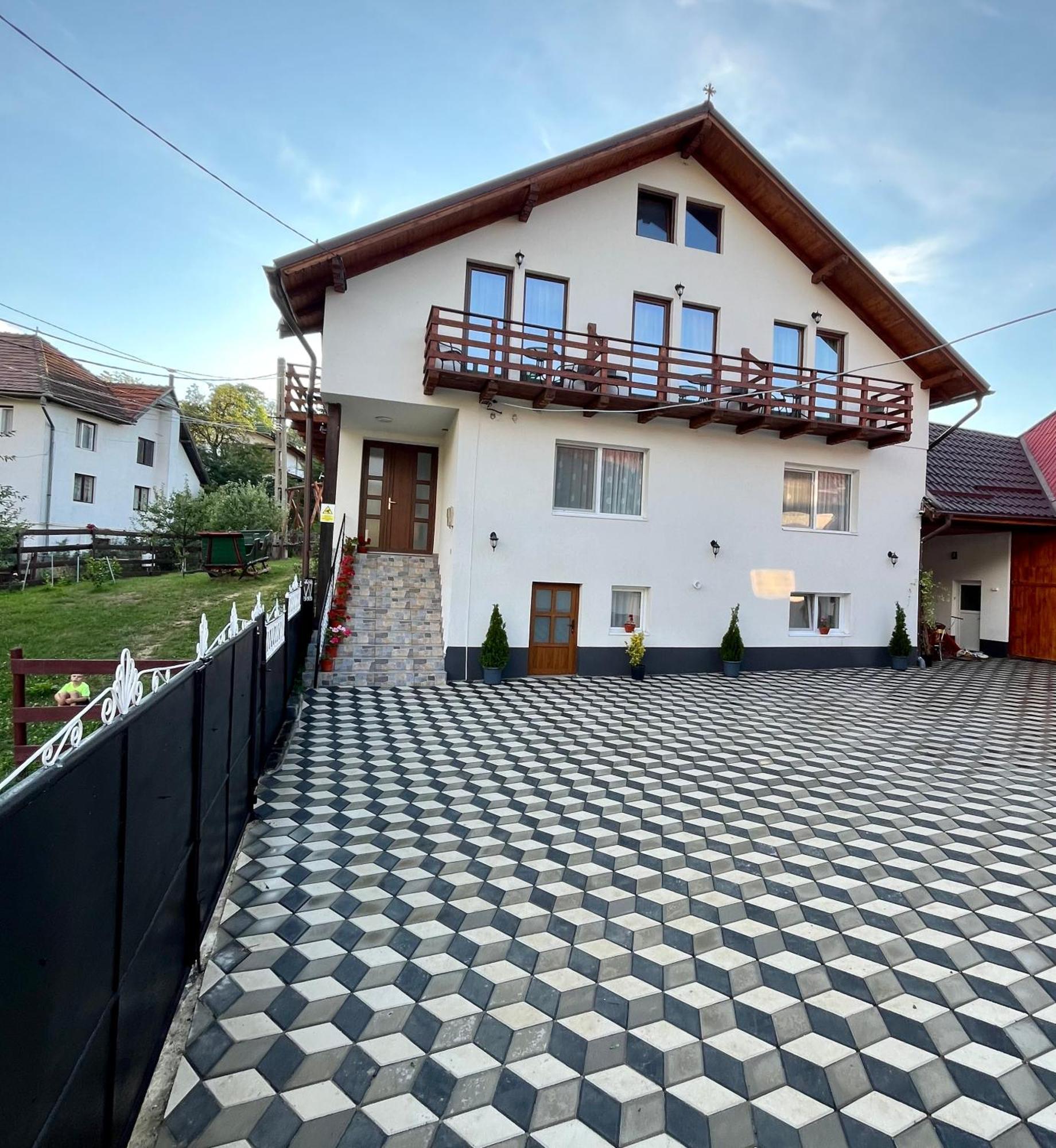 Milea'S Guesthouse Bran  Esterno foto